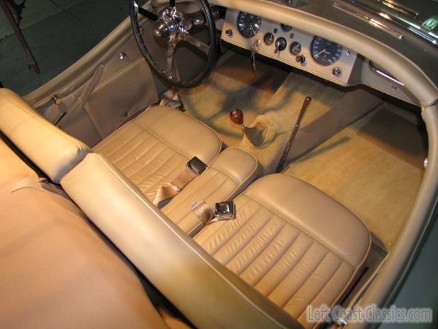 1954-jaguar-xk-120-785.jpg