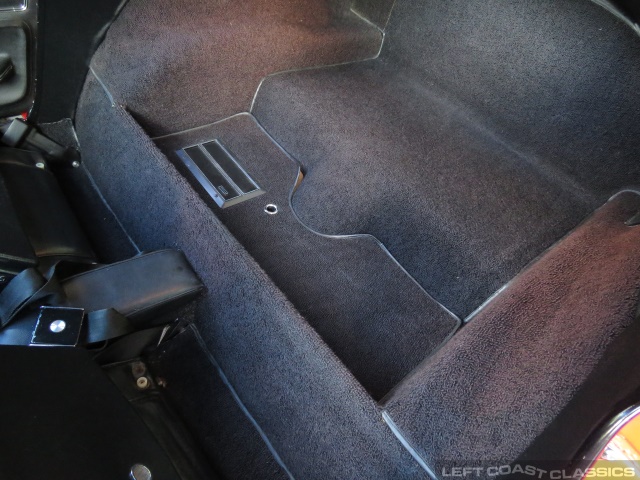 1965-corvette-stingray-087.jpg