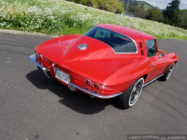 1965-corvette-stingray-173.jpg
