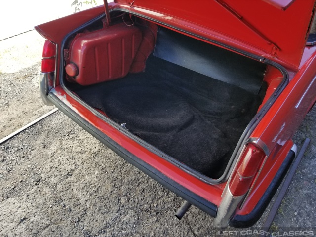 1965-triumph-herald-072.jpg