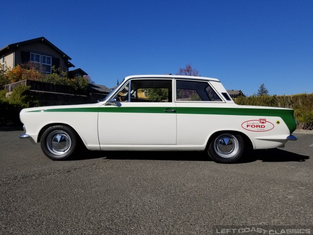 1967-lotus-cortina-021.jpg
