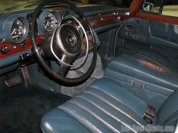 1968-mercedes-600-6704.jpg