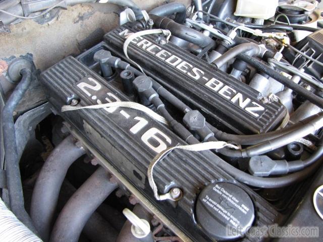 1986-mercedes-benz-190e-337.jpg