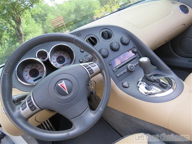 2007-pontiac-solstice-convertible-120.jpg