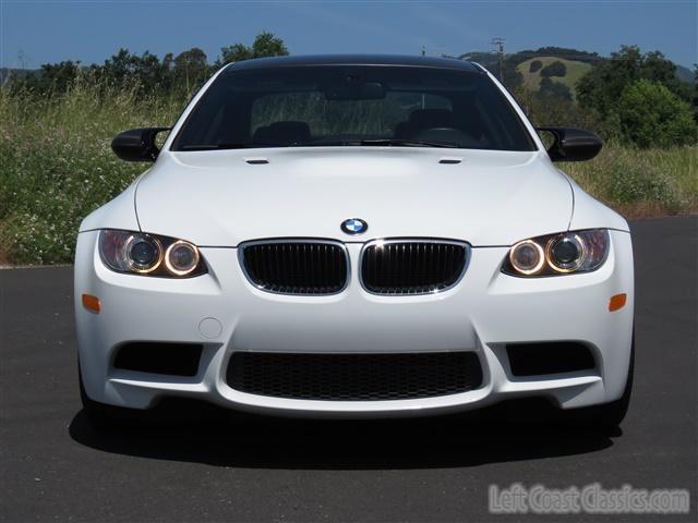 2011-bmw-m3-005.jpg