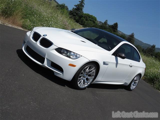 2011-bmw-m3-011.jpg